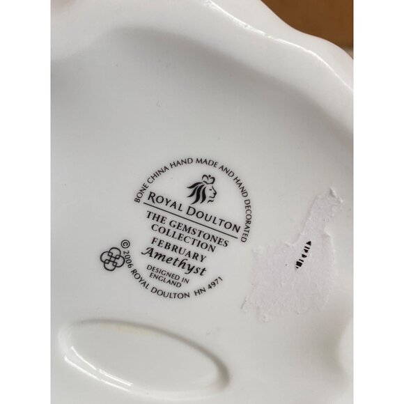 Royal Doulton Figurine HN4971 February Amethyst Gemstones Collection 2006 - Picture 9 of 10